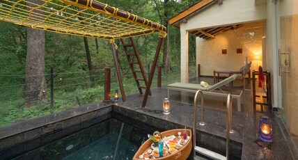 Paatlidun Safari Lodge, Jim Corbett Room Type - Signature Pool villa with Hanging Bed and Jacuzzi