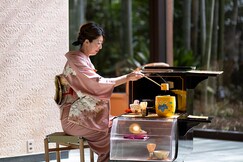 RIHGA Royal Hotel Osaka, Vignette Collection