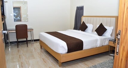 Hotel Golden Heritage Room Type - Deluxe AC Double Bed