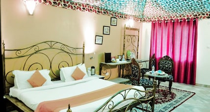 Royal Heritage Kishangarh Room Type - Premium Tent Royal Heritage Kishangarh Room Type - Premium Tent