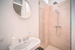 Address of Charming Bright Stone Lodge