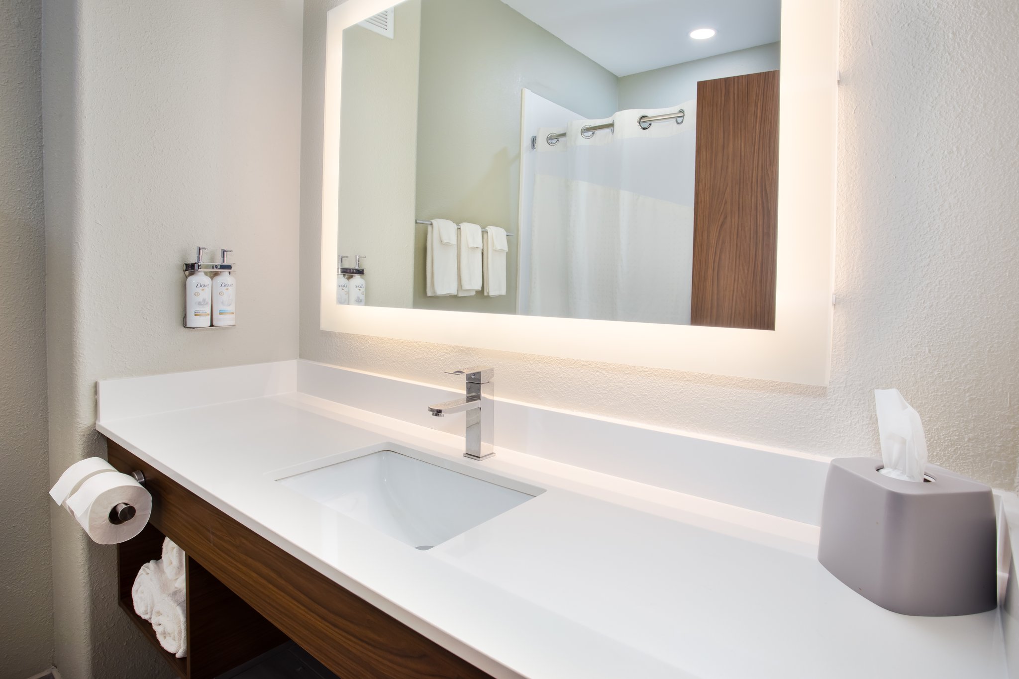 Holiday Inn Express Hotel and Suites Katy, an IHG hotel - Tap to explore photos