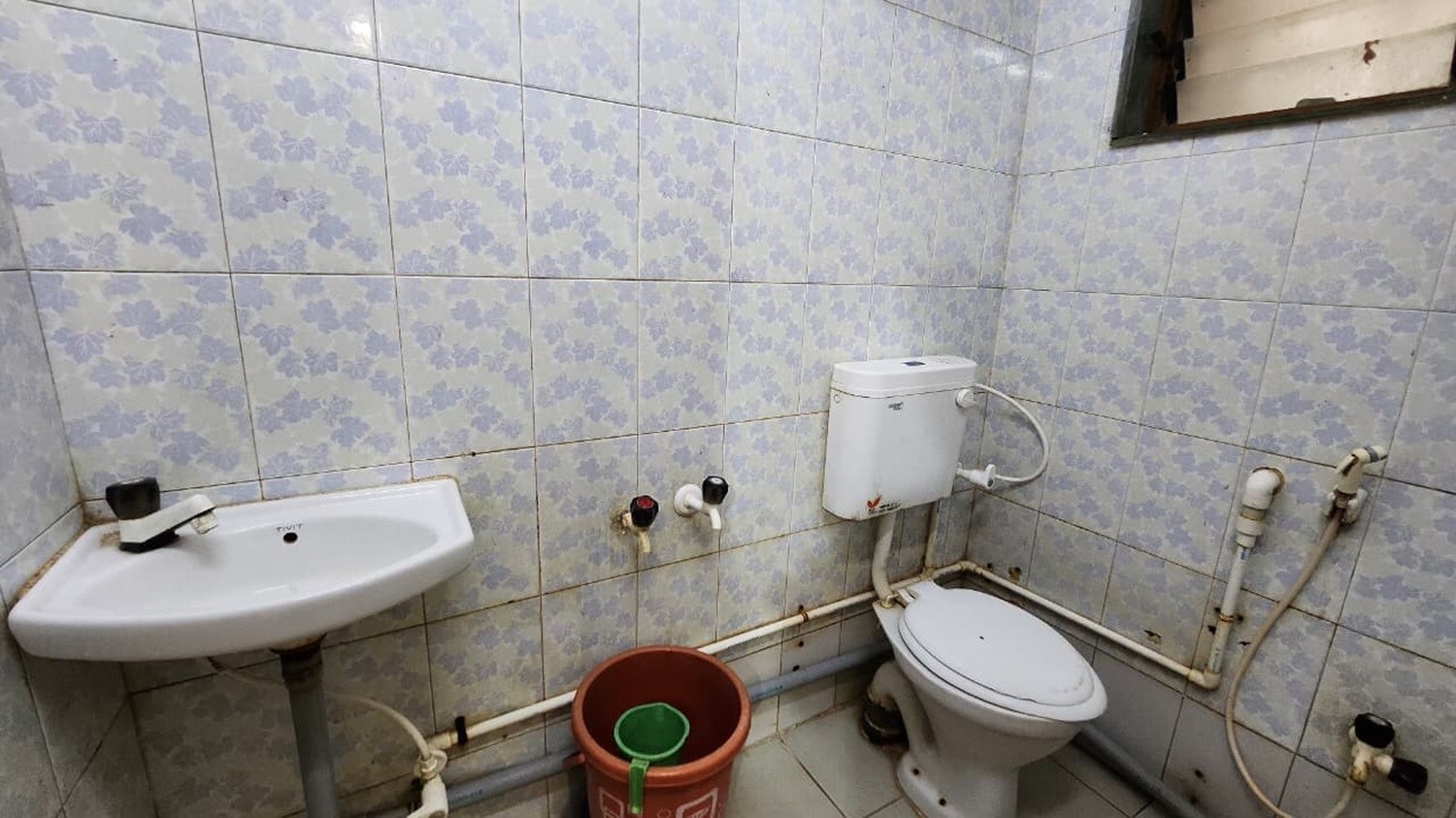 hotel sai raghunandan, Shirdi - Tap to explore photos