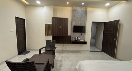 Hotel Raj Palace Room Type - Deluxe Room