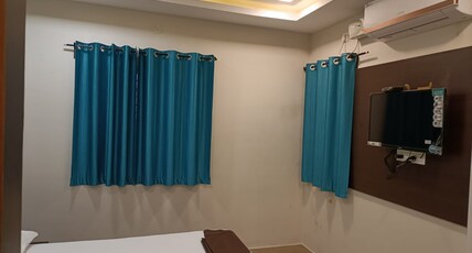 HOTEL KANAKADRI COMFORTS BOARDING AND LODGING Room Type - Standard Double Bed Room