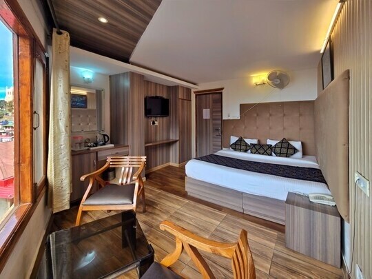 Hotel Rockland Manali - Tap to explore photos