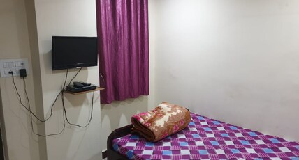 Shri Hotel Aishwary Room Type - Standard Non AC