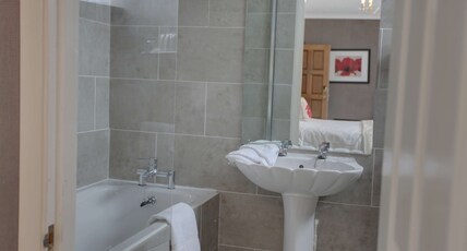 Weston Hall Hotel, Sure Hotel Collection by Best Western Room Type - 1 Double Bed, Non-Smoking, Large Room