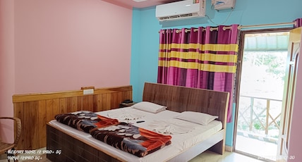 Resort Vinayak Murti Room Type - Non ac  deluxe Double Bedroom