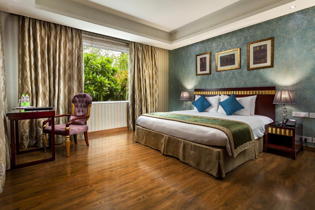 Atrio Hotel New Dehi - Tap to explore photos