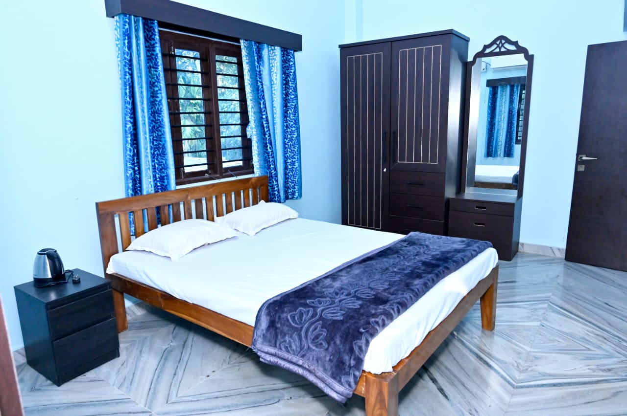Sneh Homestay , Wayangani Vengurla, Beach Front - Tap to explore photos