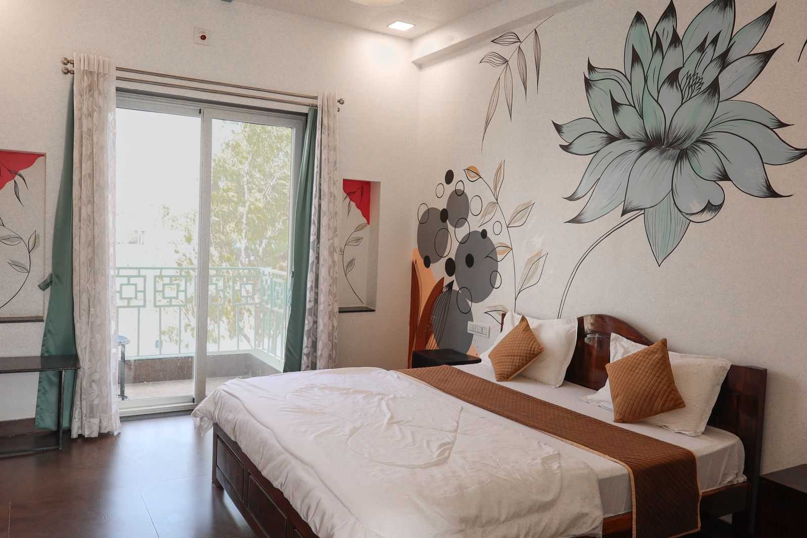 Dhar Villa - Tap to explore photos