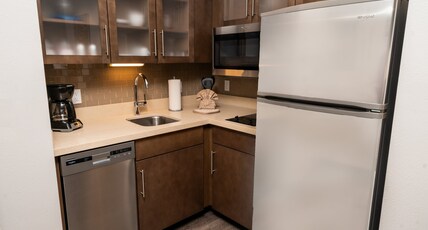 Staybridge Suites Coeur d'Alene Room Type - 2 Queen 1 Bedroom Suite