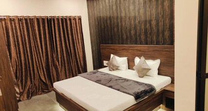 Raigad Palace | Rooms in a Homestay Room Type - Standard Balcony Ac Room