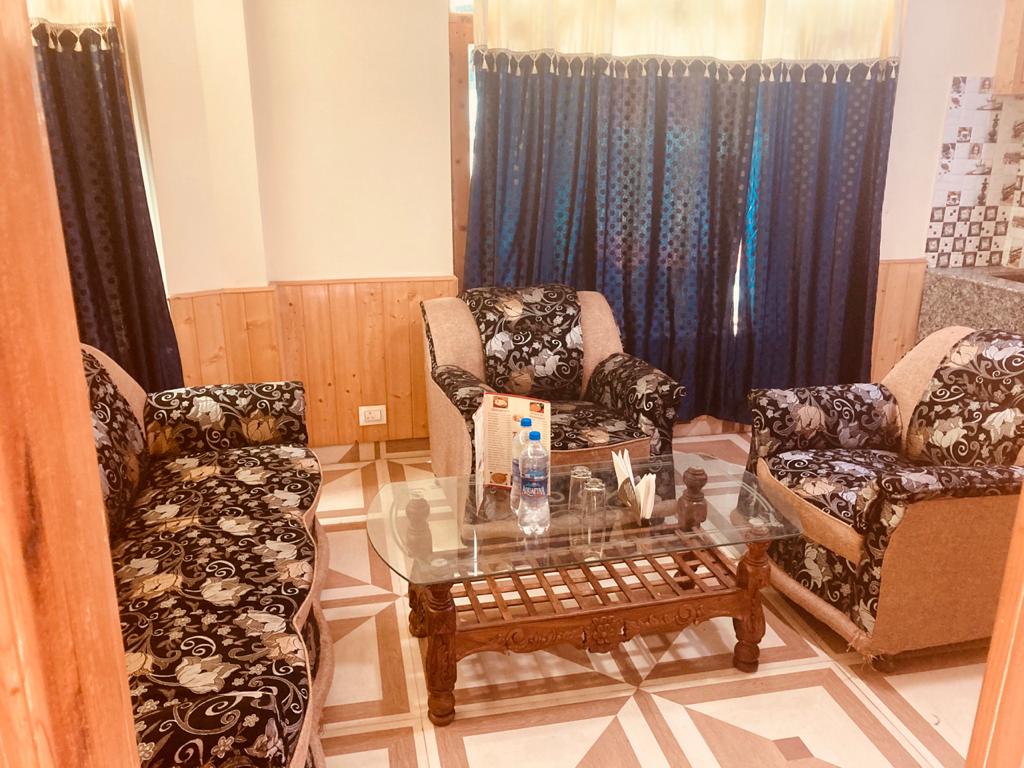 Woods Villa - Tap to explore photos