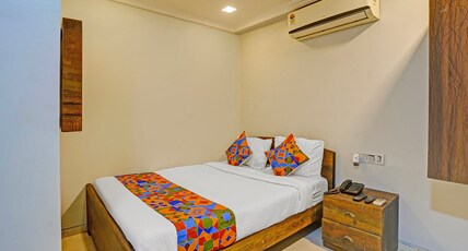 Via Stay Land Room Type - Deluxe Room