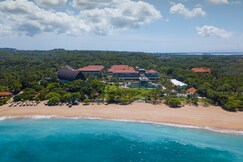 MERUSAKA Nusa Dua