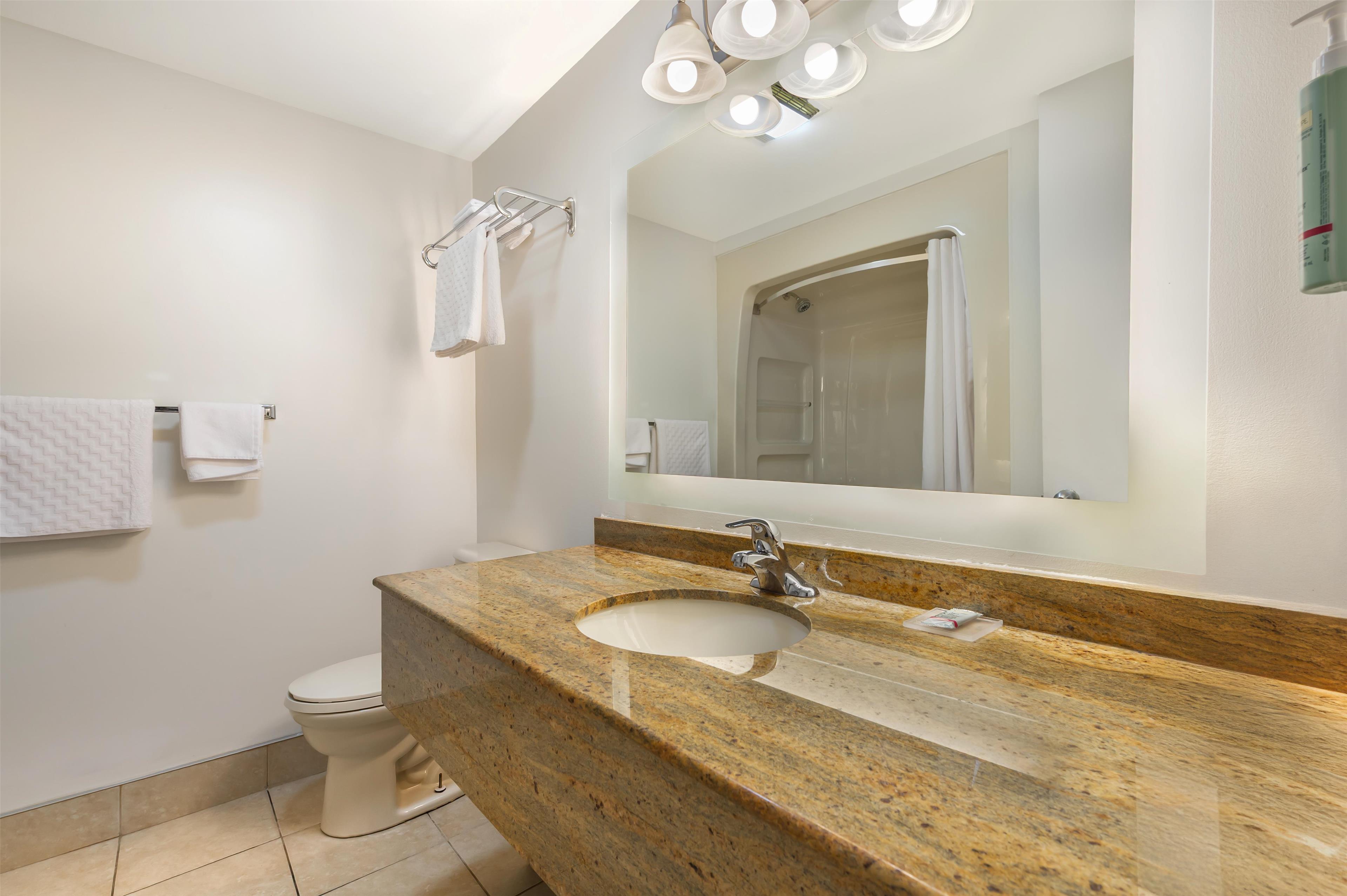 Best Western Smiths Falls Hotel - Tap to explore photos