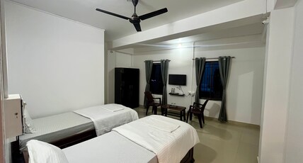 Hotel Zirora Room Type - Deluxe Twin Room