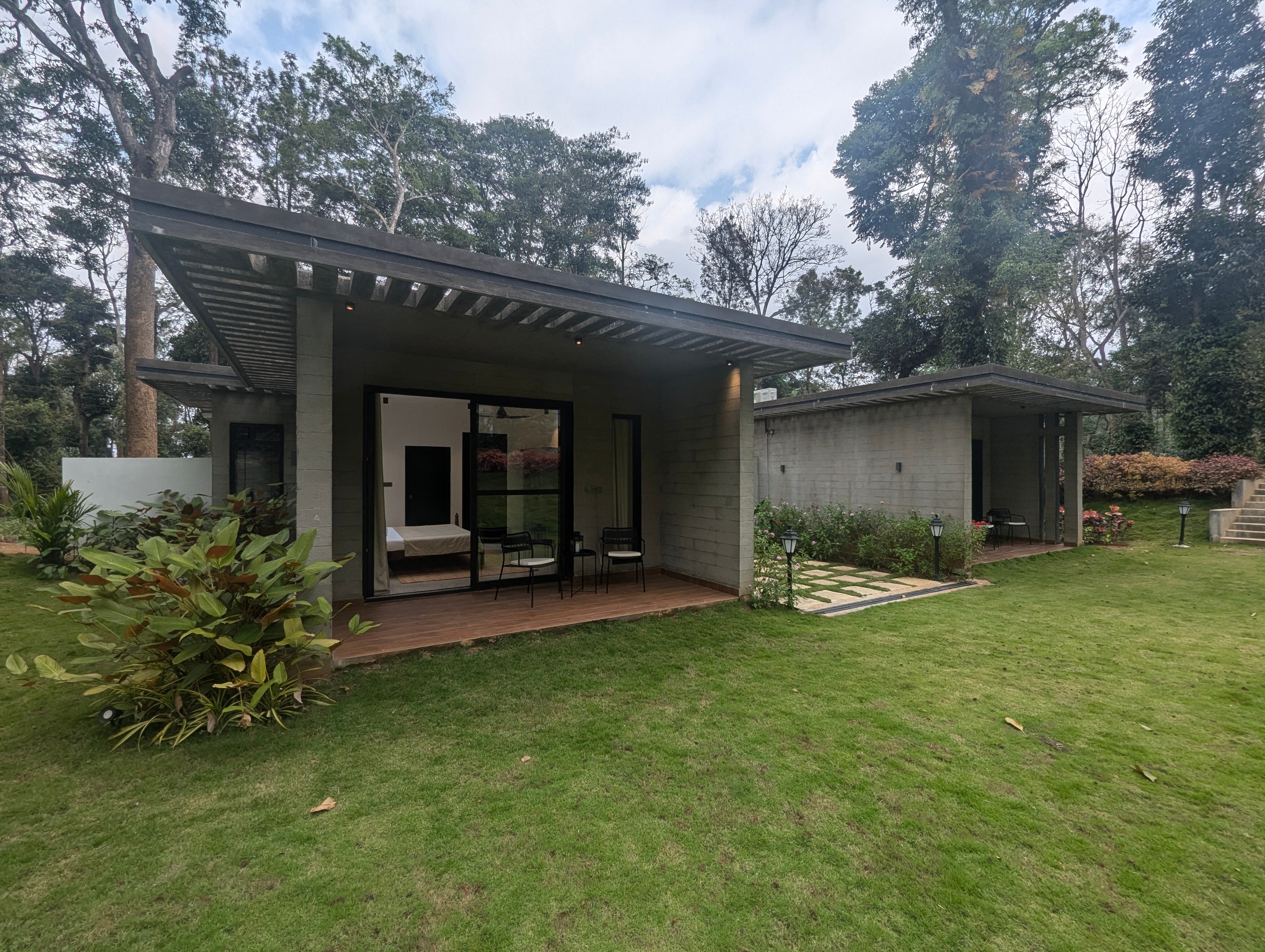 Earthsong - A LuxUnlock Private Villa - Tap to explore photos