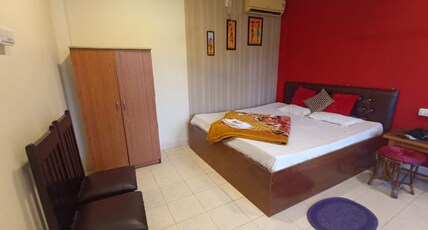 Dakbunglow Lataguri by StayApart Room Type - Double Bed AC