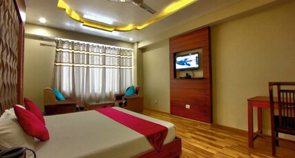 Hotel Neelam - Near Volvo Bus Stop Room Type - Riverfront mountain view room