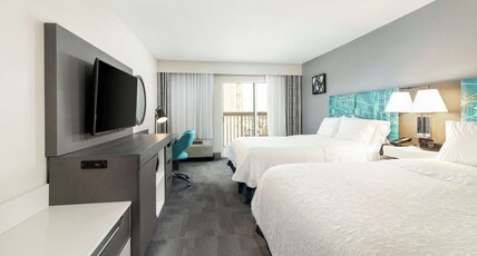 Hampton Inn by Hilton Daytona Shores-Oceanfront Room Type - DBL QUEEN PARTIAL VIEW NS