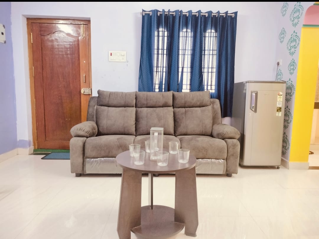 M Kumar Guest House TVM - Tap to explore photos