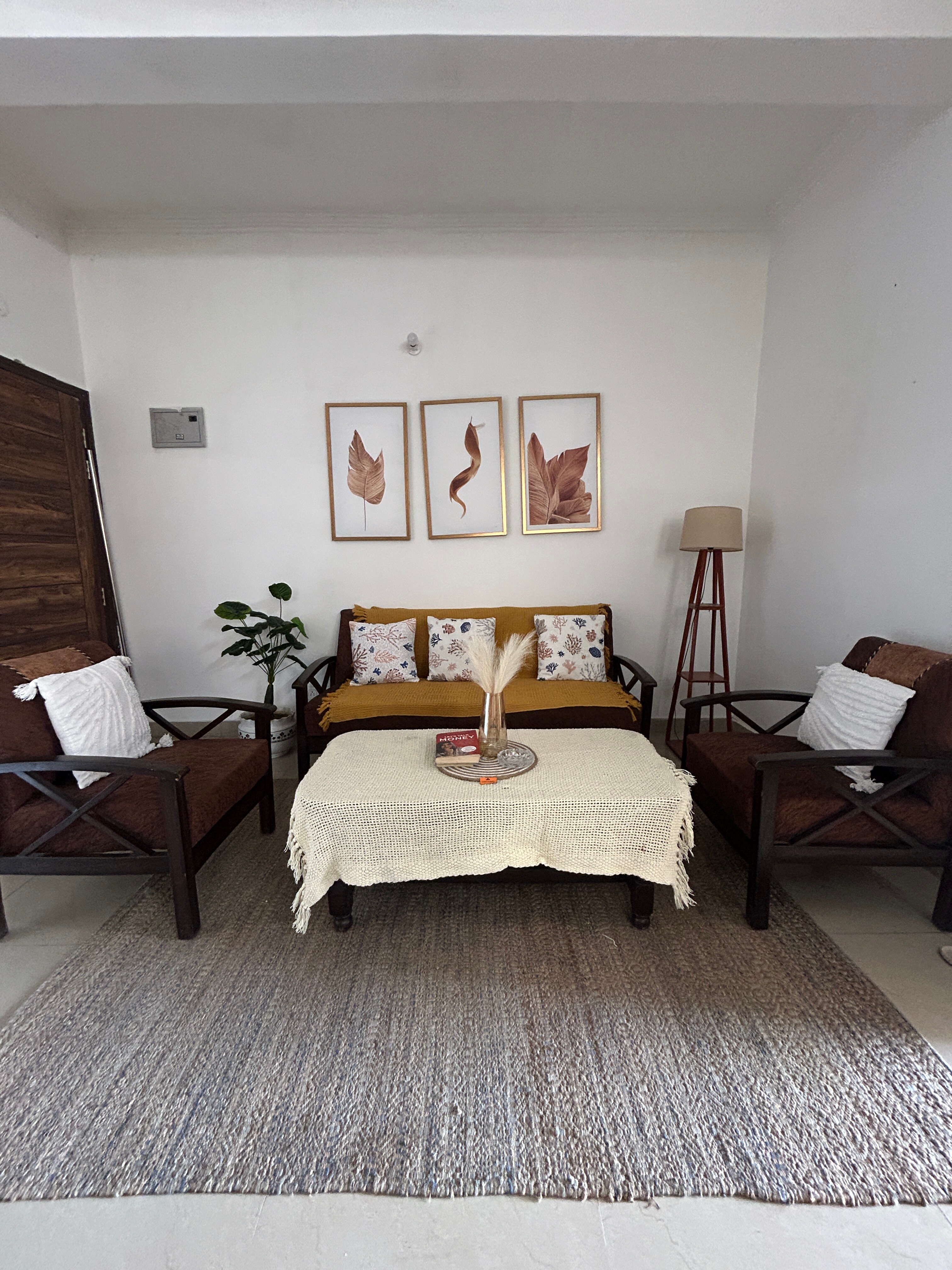 Mountain facing 3BHK with Swing - Tap to explore photos