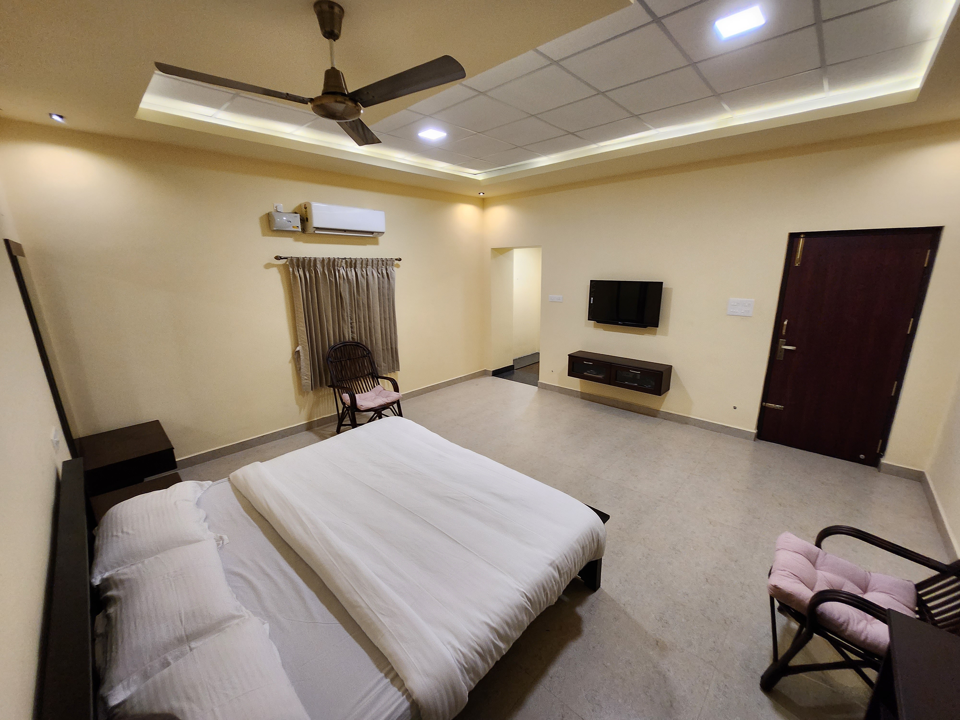 Udharshas Keetru Farm Stay - Tap to explore photos