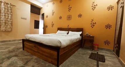 Hotel Shri Ram Inn Room Type - Deluxe Room