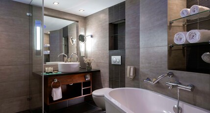 Hilton Tel Aviv Hotel Room Type - KING EXECUTIVE SEA VIEW