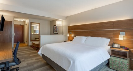 Holiday Inn Express & Suites BURLINGTON Room Type - 1 King Suite Sofa Bed
