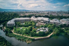 HUALUXE Hotels & Resorts Kunming - AN IHG HOTEL