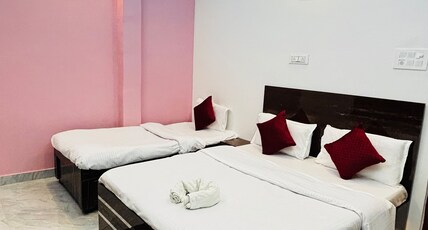 Devkritii Innn stays Room Type - Bedroom 101