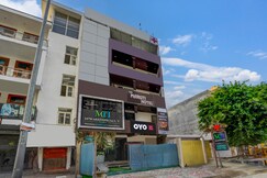 Super Hotel O The Maruti hotel