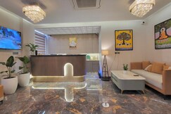 HOTEL MERIDIAN