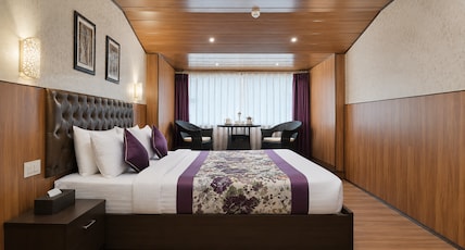 Mount Thistle Boutique Hotel (5 minutes from Mall Road) Room Type - Family Room With Kanchenjunga View Mount Thistle Boutique Hotel (5 minutes from Mall Road) Room Type - Family Room With Kanchenjunga View