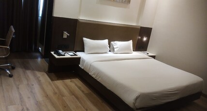 Enrise by Sayaji Rewa Room Type - Executive Room With King Bed