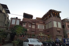 Dareecha Haveli | Rooms & Restaurant