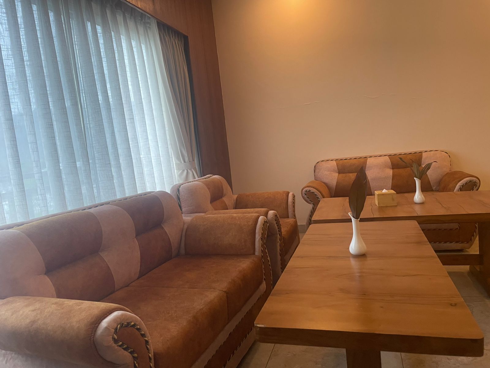 ila Comfort Harkapur - Tap to explore photos