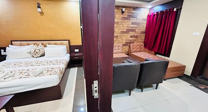 THE METROPOL HOTEL Room Type - Suite Room