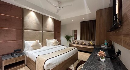 SNJ  Laxmi Dham Room Type - Executive Double Room