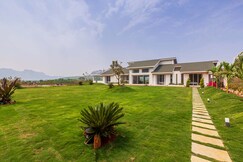 StayVista | Villa 107 at Canary Farms