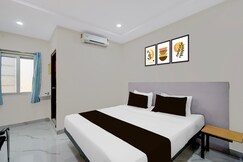 Super Townhouse Oak Bachupally Medical College Formerly SV Hotels