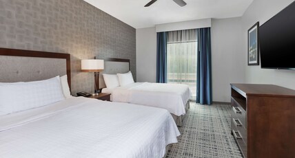 Homewood Suites by Hilton Pittsburgh Downtown Room Type - 1KNG 2QNS 2BDRM STE NOSMOK