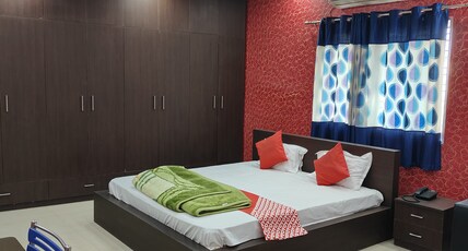 SUBHAM LODGE & RESTAURANT Room Type - Luxury King Bed Room with Air Conditioning