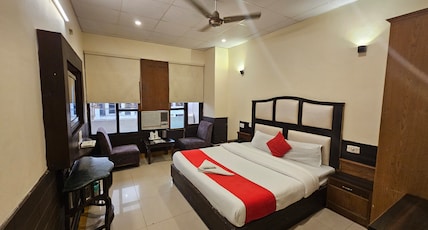 Hotel City Paradise Room Type - Super deluxe room with CITY VIEW