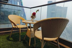 Luxurious studio with balcony