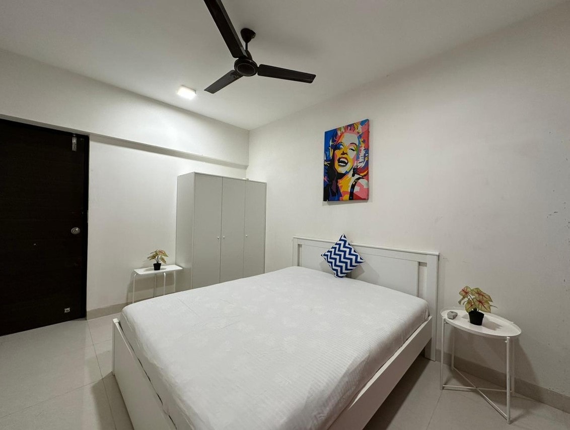 1BHK Mumbai Theme Apartment Lower Parel By Florastays - Tap to explore photos